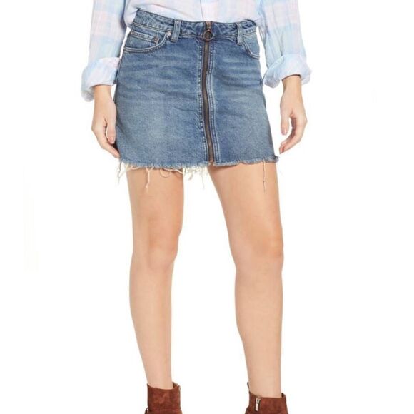 Free People We The Free Zip it Up Denim Mini Skirt size 26 - Picture 1 of 7
